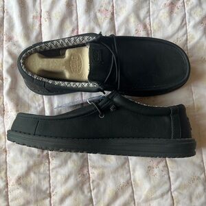 Hey Dude Men's Black Classic Shoe